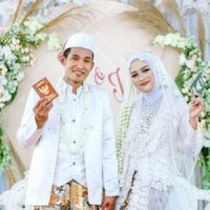 Cici Lestari profile icon