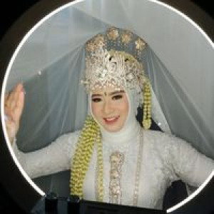 Puri Indah Lestari profile icon