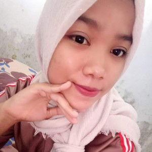 Henny Novita profile icon