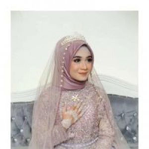 Nur Azizah profile icon