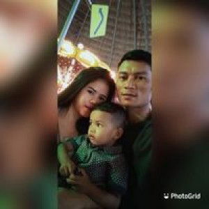 Dina Agustina profile icon