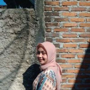 Resti Pangestika profile icon