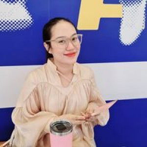 Hoang Thy Hoa profile icon