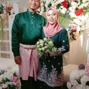 Atirah Syahirah profile icon