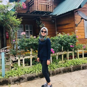 nur zarra profile icon