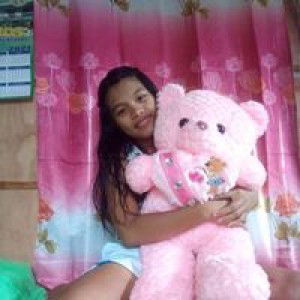 Angel Suyom De Guzman profile icon