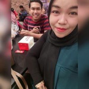 Nina Akmal profile icon