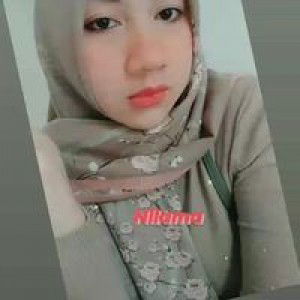 Resti Wulandarii profile icon