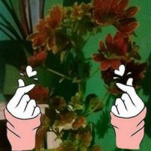 Riska Dewi profile icon