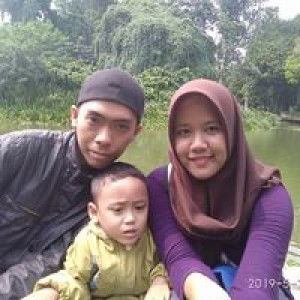 Yuli Ariyanti profile icon