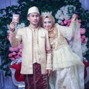 Intan Putri Dianti profile icon