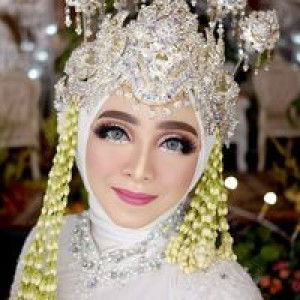 Putri Safitri profile icon