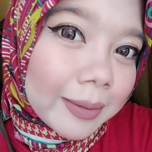 Pink Ann Valentina profile icon