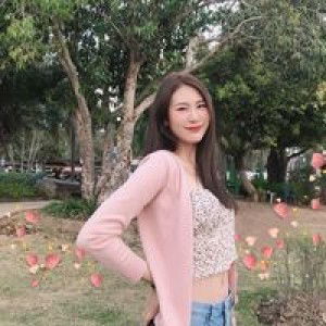 Phang Suchada profile icon