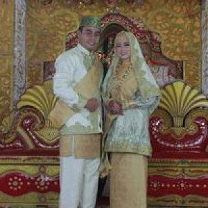 Efri Yanti profile icon