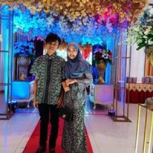 Elsa Safitri profile icon