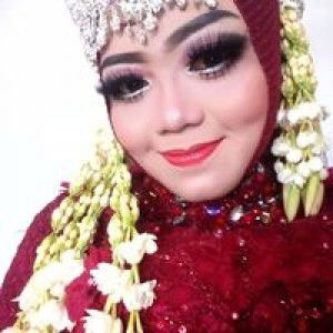 Nova Nur Kumala profile icon