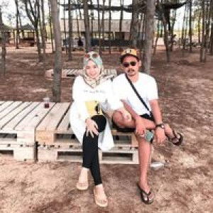 Dwi Putri Arfiani profile icon