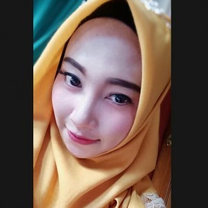 Danova Putri OFFICIAL profile icon