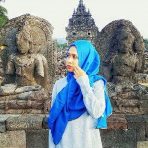 Roosiati Nurachma profile icon