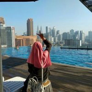 Elly Aunia Lilavita profile icon