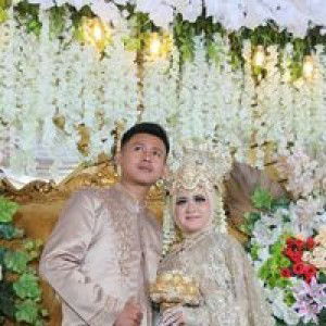 Widi Isnaini profile icon