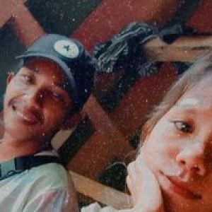 Ella Phesekk profile icon