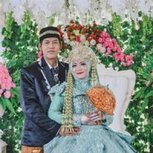 Si Ucil Diyanti profile icon