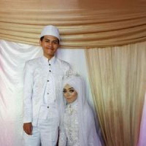 Teti Aryanti profile icon