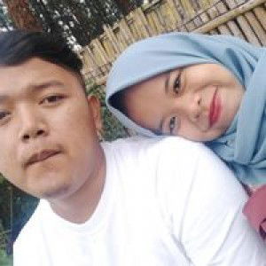 Chyntia Tia profile icon