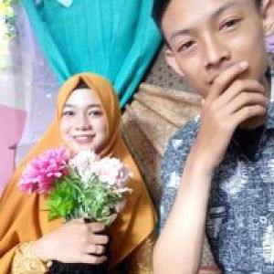 Ayu Erlanda profile icon