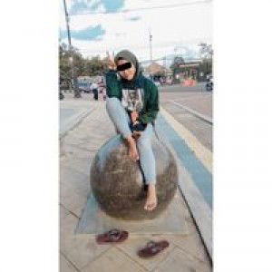 ayu werdiningsih profile icon