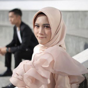 indah wahyu setyani profile icon