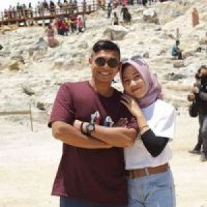 Ratna Ayu profile icon