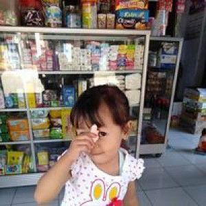 Esty Andriani profile icon