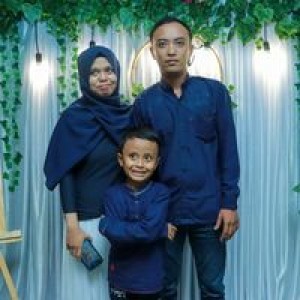 Evi Laras Sari profile icon