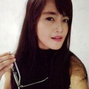 Fitri Rahayu profile icon