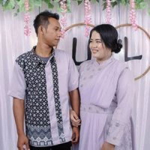 Umi Munawaroh profile icon