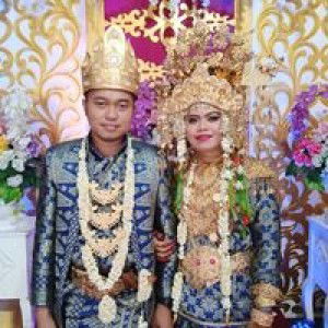 SiLviaa Eko Mardiantoo profile icon