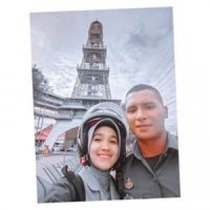 Fitri Ayu Poetry profile icon