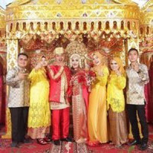 Ririn Darmius profile icon