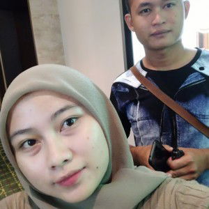 indah purnamasari profile icon