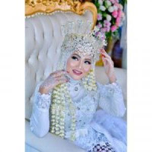 Lina Oktaviani profile icon