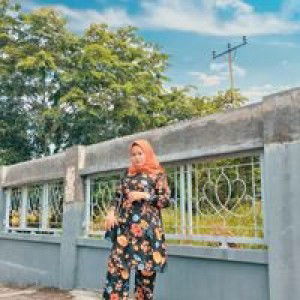 Regina Santoso profile icon