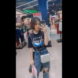 บ๊อม' แบม' profile icon