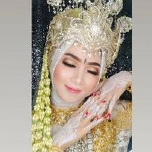 Siska Astriani profile icon