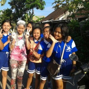 kenny pratiwi profile icon