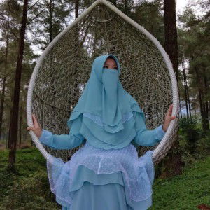 Indri Nur Anggreani profile icon