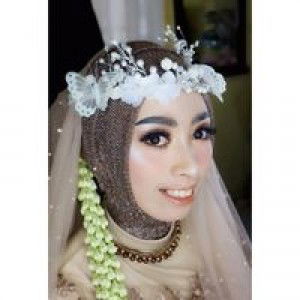 Luthfia Nur Haqiqi profile icon