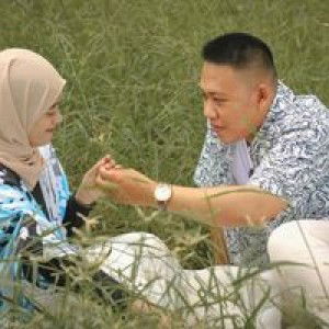 Fitri Cahyati profile icon